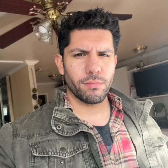 Meet your Posher, Loui - Picture 1 of 1